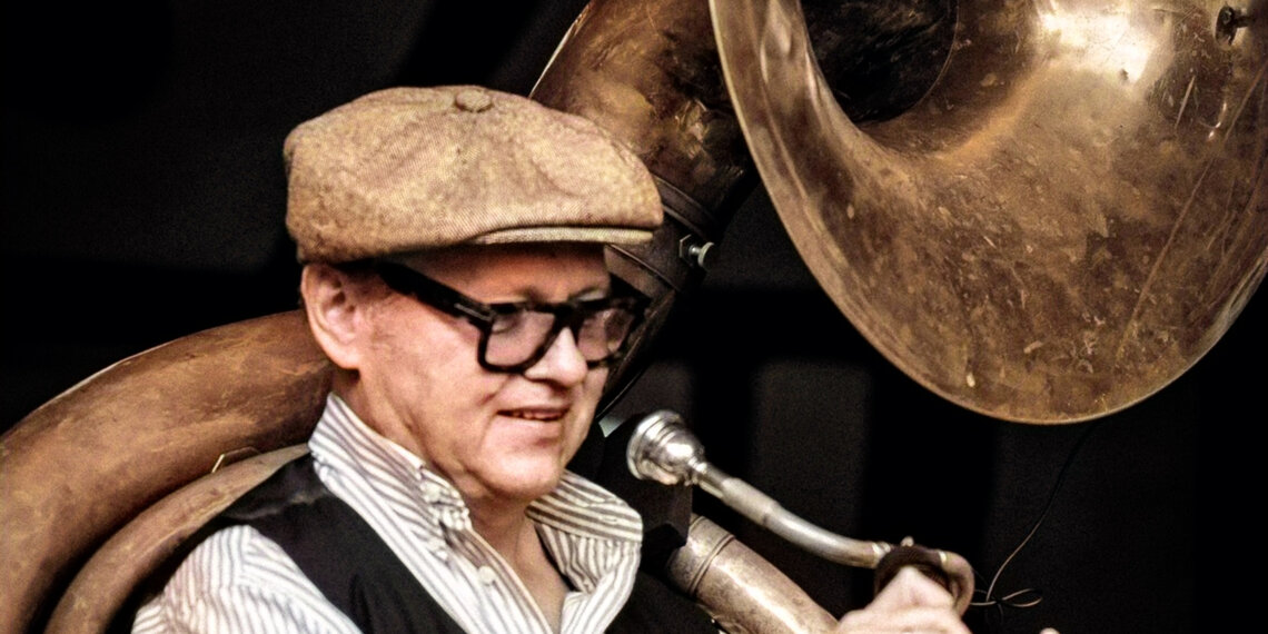 »Tuba goes Swing« – Jazz-Bass nach Akkordsymbolen spielen