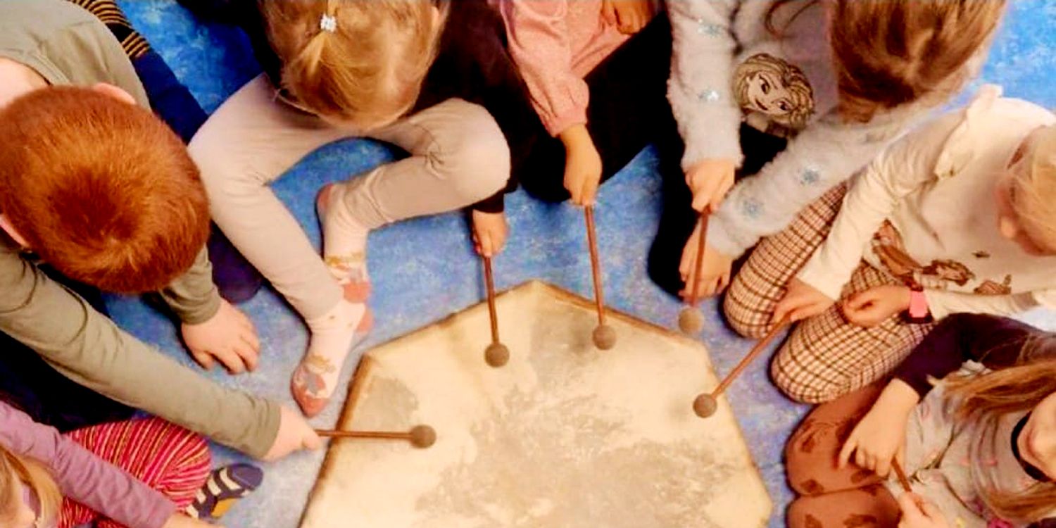 »Musik-Spielkiste für Kinder & Eltern« – Gemischter-Kurs (6 Monate bis 3 Jahre)