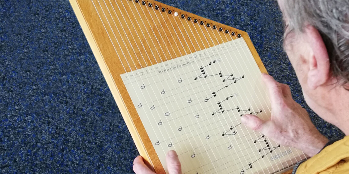 »Zauberharfe für Senioren« – Einfaches Musizieren in Gemeinschaft